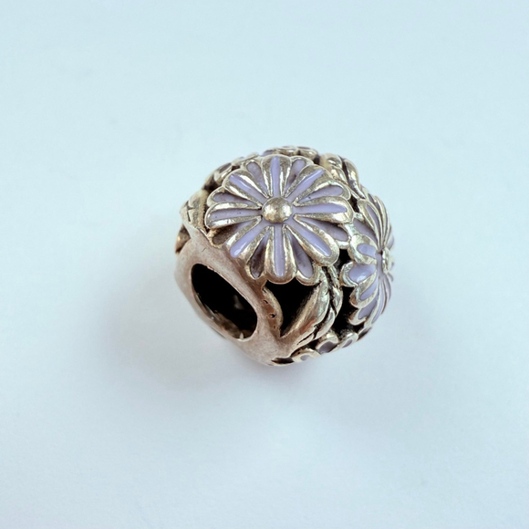 Pandora Lavender Enamel Daisy Meadow Sterling Silver 925 Barrel Charm Retired - Picture 3 of 6